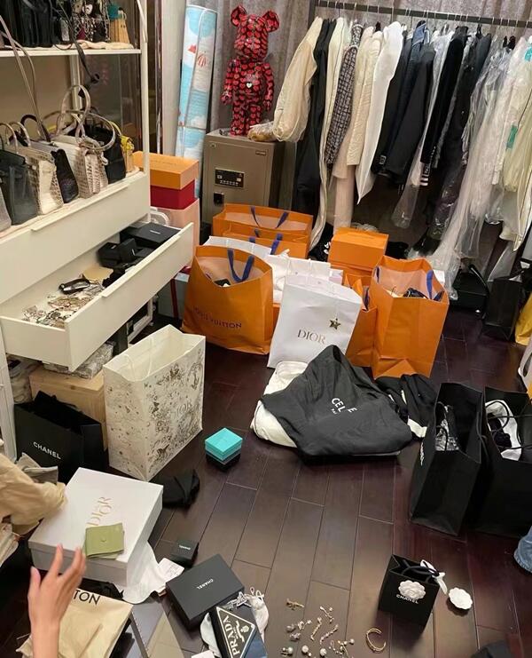 回收顶奢鞋服